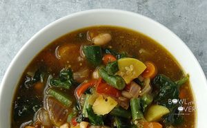 30 minute Summer Vegetable Soup #Vegetarian #MeatlessMond...