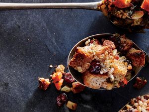 Apple, Cranberry, and Pecan Stuffing