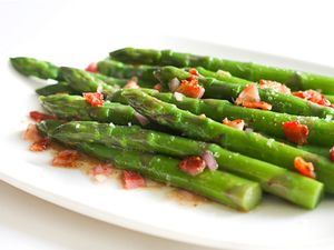 Asparagus with Warm Bacon Vinaigrette